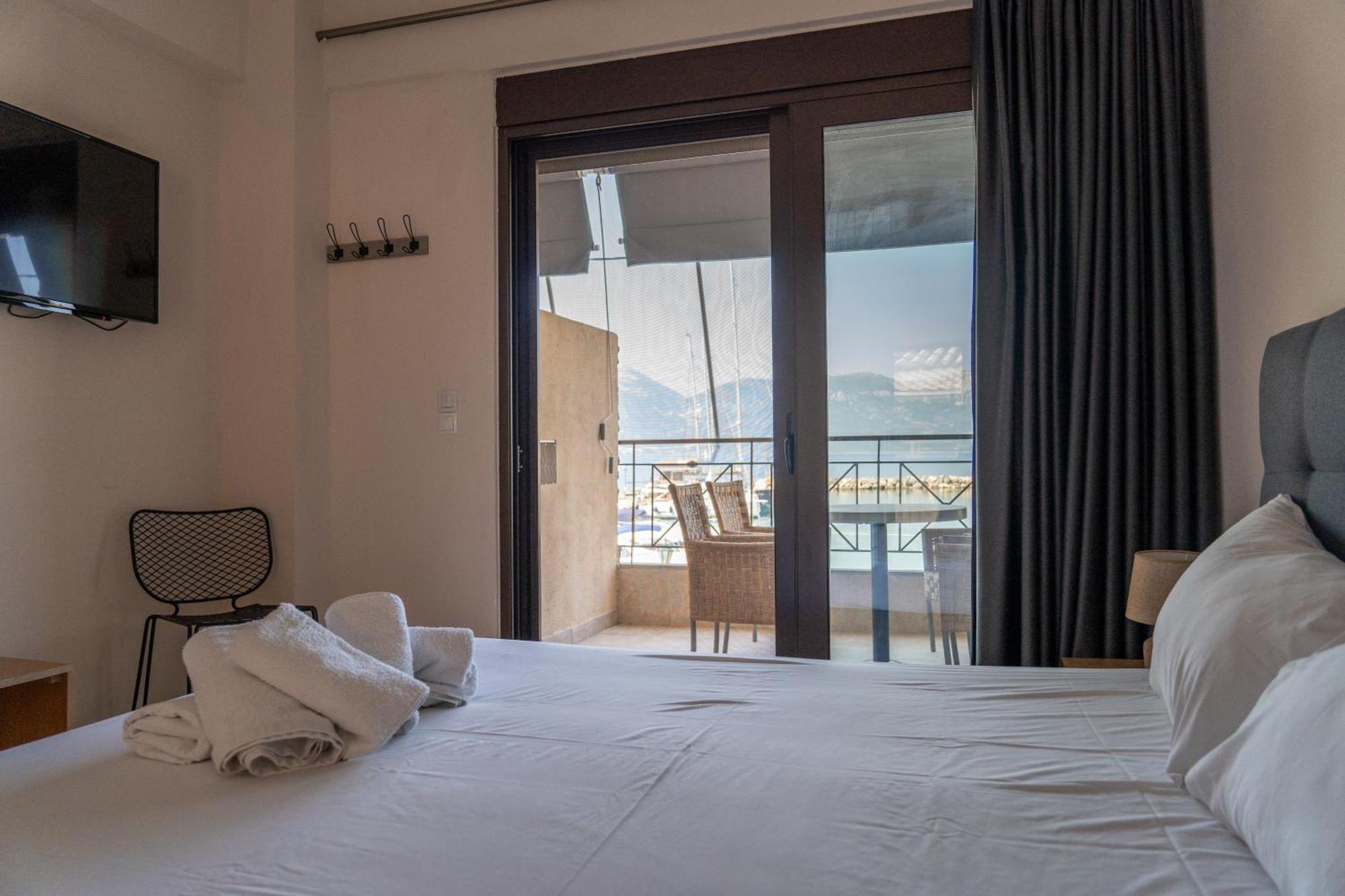 Prego Living Apartments Vathi  Extérieur photo