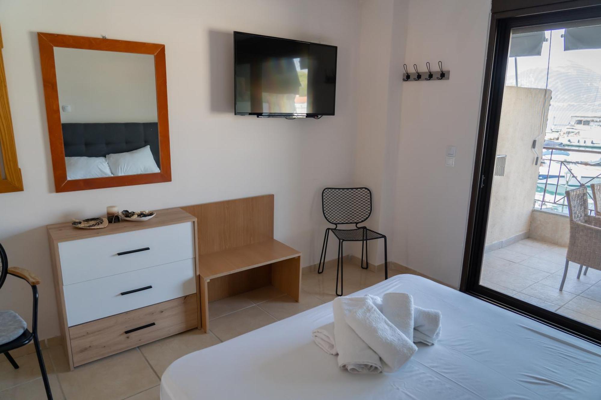 Prego Living Apartments Vathi  Extérieur photo